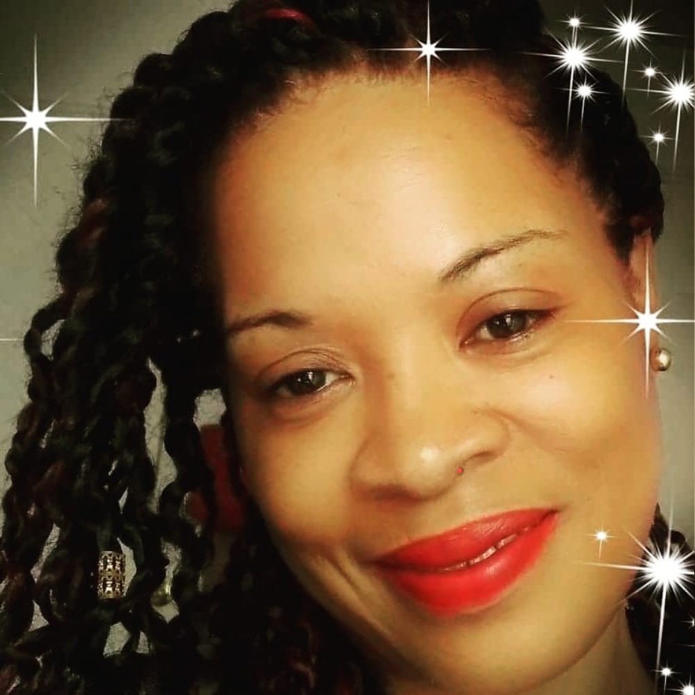 Meet your Posher, Cecilia